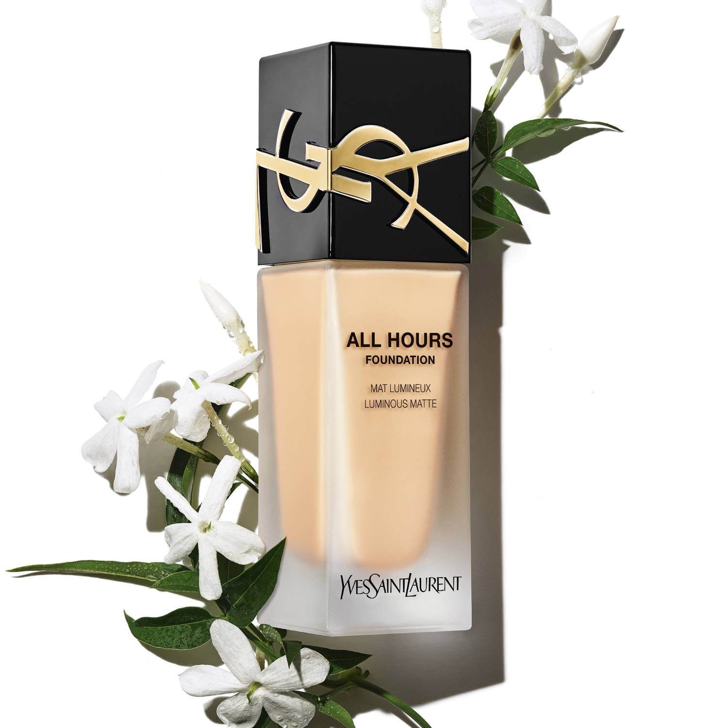 ALL HOURS FOUNDATION (BASE DE MAQUILLAJE MATE LUMINOSO)